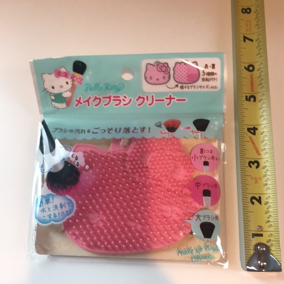Hello Kitty makeup brush cleaner - Picture 4 of 6